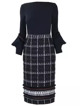 Платье с воланами