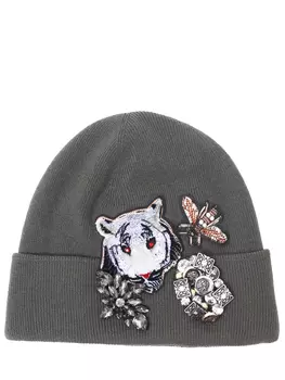 Шапка с декором