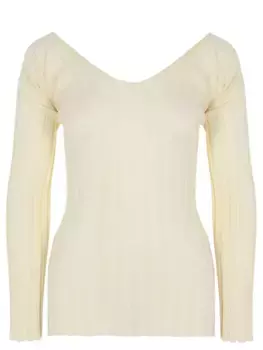 Шерстяной пуловер