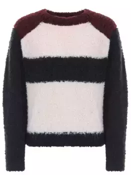 Свитер вязаный