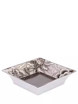 Тарелка фарфоровая