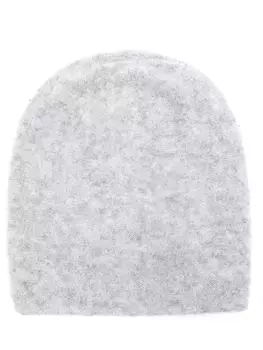 Вязаная шапка с декором