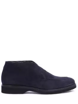 Замшевые ботинки