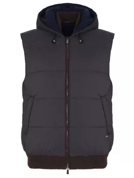 Жилет стеганый с капюшоном