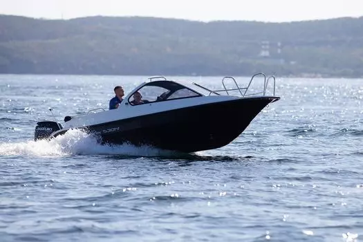 Катер Феникс 530 HT с Marine Rocket MREF100FEL-T KITPH39