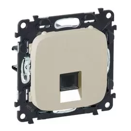 Информационная розетка Valena ALLURE RJ45 Кат.5е UTP одиночная, с лицевой панелью, слон.кость