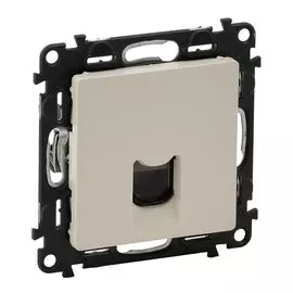 Информационная розетка Valena LIFE RJ45 Кат.5е UTP, с лицевой панелью, слоновя кость