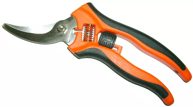 Секатор садовый SKRAB