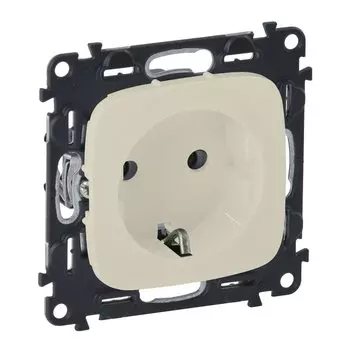 Силовая розетка Valena ALLURE 2К+3 16Ак 250Взащитными шт.лицевой панелью, безвин. зажимы,слон.кость