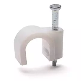 Скоба 18мм круглая пластиковая