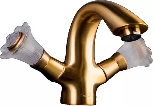 Смеситель для раковины BOHEME