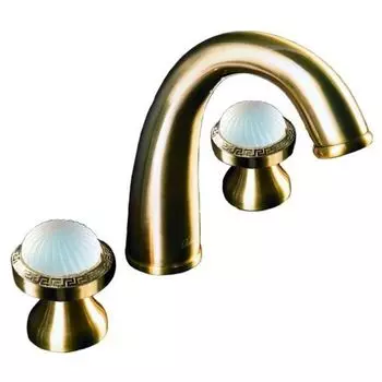 Смеситель для раковины BOHEME