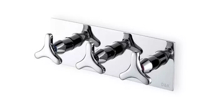 Смеситель для ванны и душа D&K