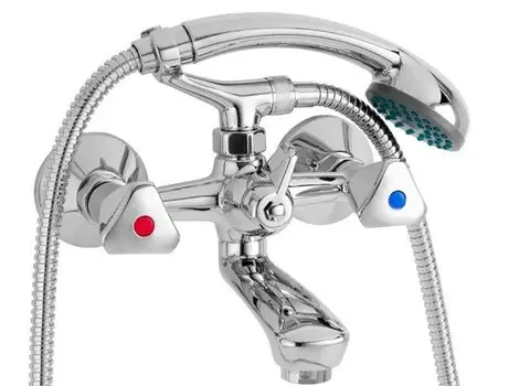 Смеситель для ванны с душем MOFEM