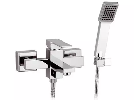 Смеситель для ванны с душем REMER