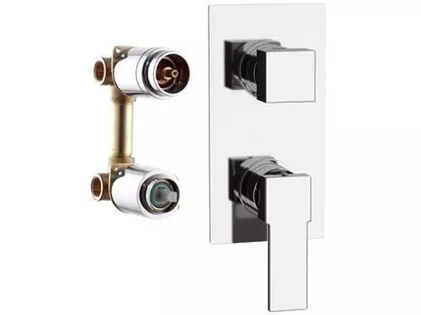 Смеситель для ванны и душа REMER