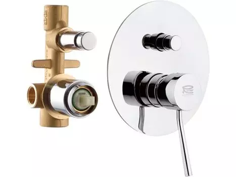 Смеситель для ванны и душа REMER