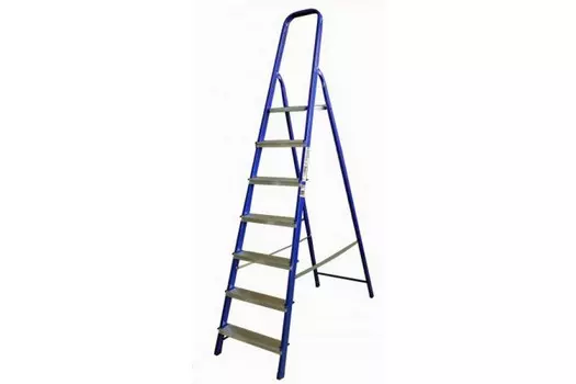 Стремянка Энкор 69664 стальная 7 ступеней