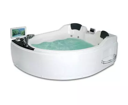 Акриловая ванна GEMY