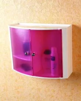 Пластиковый настенный шкафчик с дверцами прозрачно-розовый