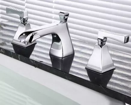 Смеситель для раковины Vorago M2003C-F