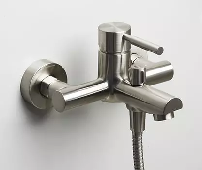 Смеситель WasserKRAFT Wern 4201 для ванны с коротким изливом