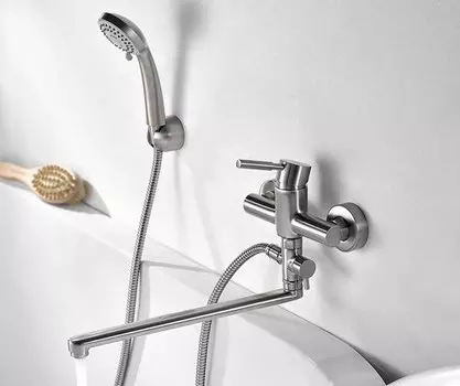 Смеситель WasserKRAFT Wern 4202L для ванны с длинным поворотным изливом