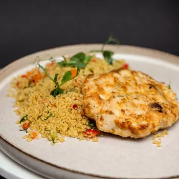 Курица нежная с кус-кусом Mozzarella bar 250 гр