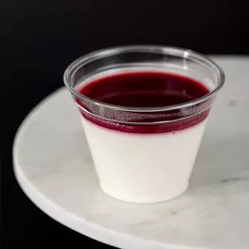 Панна котта ванильная с клубничным соусом Mozzarella bar 180 гр