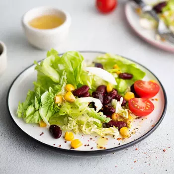 Салат BeFit из пекинской капусты, фасоли и кукурузы 150 гр