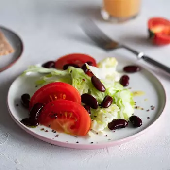 Салат BeFit овощной с красной фасолью 150 гр