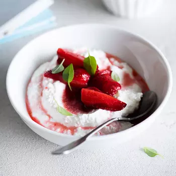 Творог фермерский с клубникой BeFit 150 гр