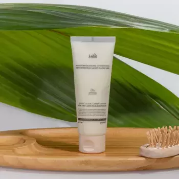 Увлажняющий бессиликоновый кондиционер для волос Lador Moisture Balancing Conditioner