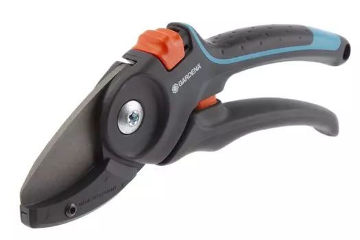 Секатор Gardena 08903-20 a/m