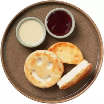 Запеканка творожная Котмаркот Смайл со сгущенкой и клубничным джемом 200г