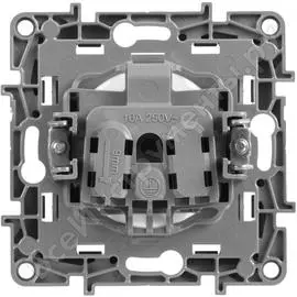 Одноместный механизм розетки Legrand Etika 672434