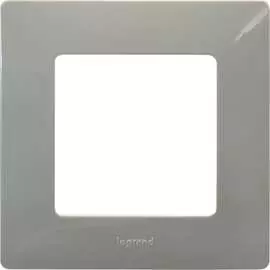 Рамка Legrand Etika 672521