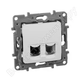 Розетка Legrand ETIKA 672252