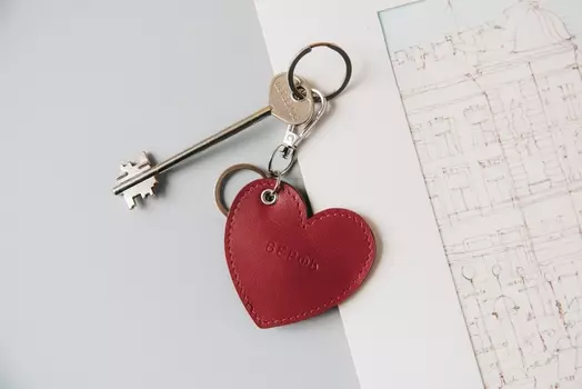 Брелок Сердце Red