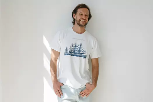 Футболка La Great Republic мужская XL