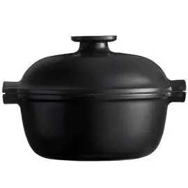 Кастрюля с крышкой