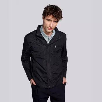 Мужская ветровка на потайной молнии
