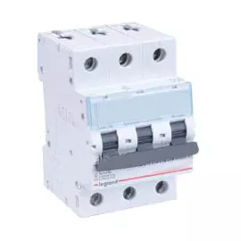 Автоматический выключатель Legrand 403947 трехполюсный, TX3 C32A