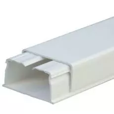 Мини-плинтус Legrand 030027 - DLPlus - 40x20 мм, 1 секция, длина 2,10 м, белый