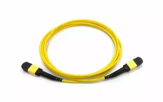 Кабельная сборка Lanmaster LAN-12M-12M/OS2B-50 MPO-MPO, 12 волокон OS2, тип B (Key Up-Key Up), низкие потери, LSZH, 50 м, желтая