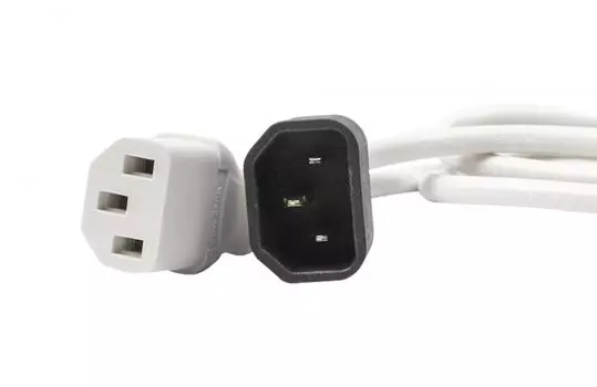 Кабель питания Filum FL-PC-C13/C14-C1-1.8-WH ПВС-АП 3x1.0 С13 - C14, 220/250В, 10А, белый, 1.8м