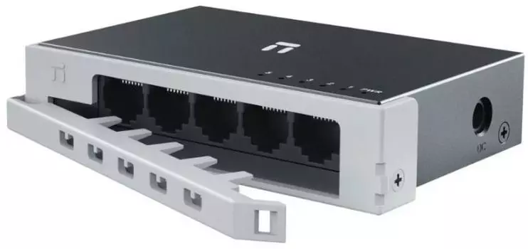 Коммутатор неуправляемый Netis ST105D 5 портов, 5х100 Мбит/сек, настольный, металлический корпус