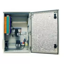 Коммутатор OSNOVO OSP-46VB1 (уличная станция) в пластиковом шкафу IP54 с термостабилизацией, системой проточной вентиляции и оптическим кроссом