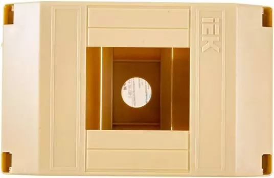 Корпус IEK MKP31-N-04-30-135-S ОП КМПн 1/4 Krepta 3 IP20 для 4-х авт. выкл. пластик. сосна