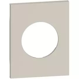 Панель лицевая BTicino KM04M3 LIVING NOW для розеток 2К+З немецкого стандарта, 3 модуля, цвет песочный